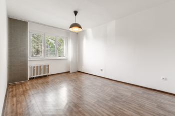 Prodej bytu 2+1 v osobním vlastnictví 53 m², Praha 6 - Vokovice