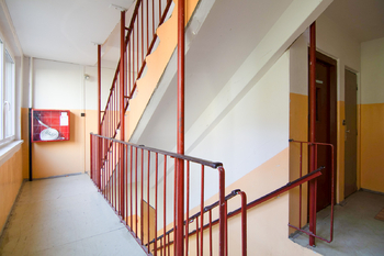 Schodiště - Prodej bytu 4+1 v družstevním vlastnictví 79 m², Litvínov