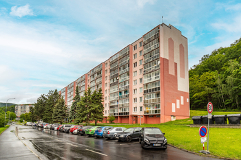 Pohled na dům - Prodej bytu 4+1 v družstevním vlastnictví 79 m², Litvínov