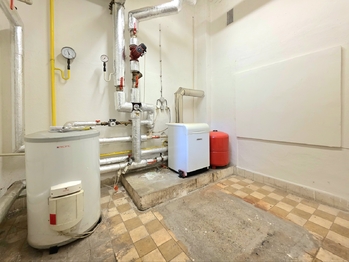 Prodej skladovacích prostor 550 m², Žatec