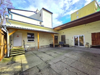 Prodej skladovacích prostor 550 m², Žatec