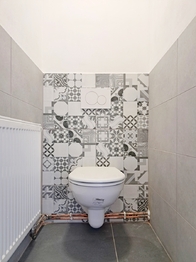 Byt 2+kk, Masarykovo náměstí, Police nad Metují - WC - Pronájem bytu 2+kk v osobním vlastnictví 61 m², Police nad Metují