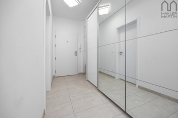 Pronájem bytu 2+kk v osobním vlastnictví 78 m², Praha 3 - Strašnice