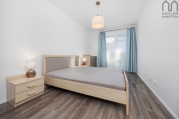 Pronájem bytu 2+kk v osobním vlastnictví 78 m², Praha 3 - Strašnice