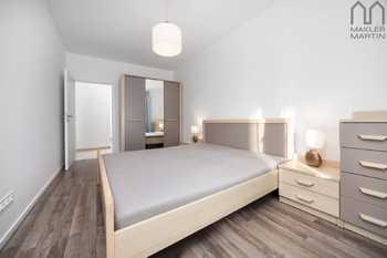 Pronájem bytu 2+kk v osobním vlastnictví 78 m², Praha 3 - Strašnice