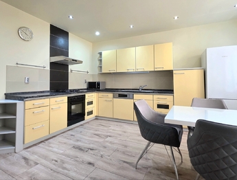 Prodej domu 300 m², Žatec