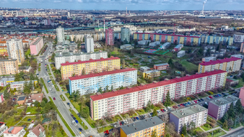 Letecký pohled - Prodej bytu 3+1 v osobním vlastnictví 72 m², Praha 10 - Záběhlice