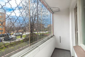 Lodžie - Prodej bytu 3+1 v osobním vlastnictví 72 m², Praha 10 - Záběhlice