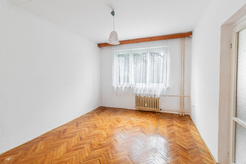 Prodej bytu 3+1 v osobním vlastnictví 72 m², Praha 10 - Záběhlice