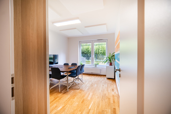 JEDNACÍ MÍSTNOST - Pronájem kancelářských prostor 91 m², Praha 9 - Vysočany