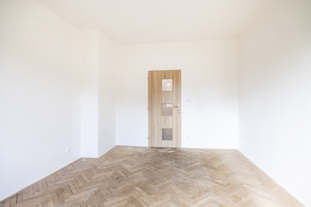 Pokoj - Prodej bytu 3+1 v osobním vlastnictví 73 m², Mělník