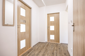 Předsíň - Prodej bytu 3+1 v osobním vlastnictví 73 m², Mělník