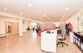 Pronájem obchodních prostor 380 m², Úhonice