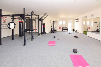 Pronájem obchodních prostor 380 m², Úhonice