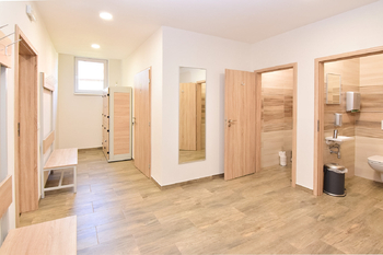 Pronájem obchodních prostor 380 m², Úhonice