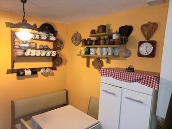 Jídelní kout. - Prodej chaty / chalupy 76 m², Cheb
