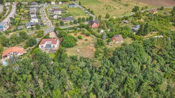 Prodej pozemku 3223 m², Husinec