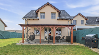 Prodej domu 131 m², Postřižín