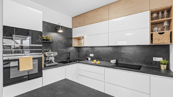 Prodej domu 131 m², Postřižín