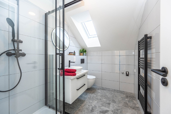 Pronájem bytu 2+kk v osobním vlastnictví 80 m², Dobříč