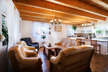 Denisa Myslivcová / 604 191 744  - Prodej domu 253 m², Pustějov