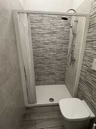 koupelna - Prodej bytu 2+kk v osobním vlastnictví 57 m², Silvi