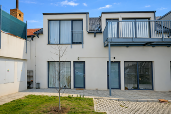 Prodej bytu 3+kk v osobním vlastnictví 101 m², Zlončice