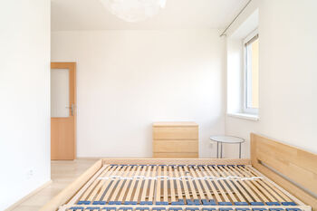 Pronájem bytu 3+kk v osobním vlastnictví 62 m², Jesenice