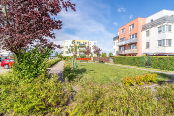 Pronájem bytu 3+kk v osobním vlastnictví 62 m², Jesenice