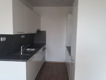 Pronájem bytu 2+kk v osobním vlastnictví 39 m², Praha 10 - Vršovice