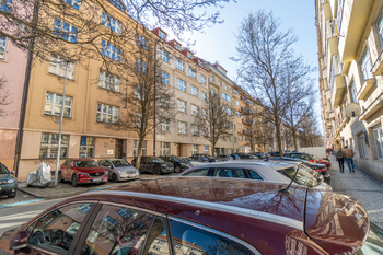 Pronájem bytu 1+1 v osobním vlastnictví 55 m², Praha 6 - Bubeneč
