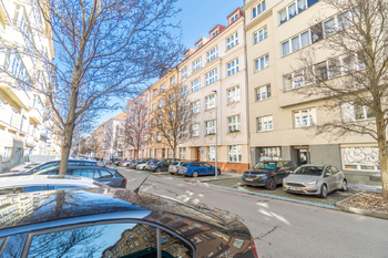 Pronájem bytu 1+1 v osobním vlastnictví 55 m², Praha 6 - Bubeneč