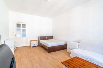 Pronájem bytu 1+1 v osobním vlastnictví 55 m², Praha 6 - Bubeneč