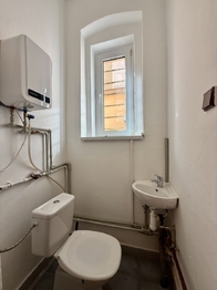 Pronájem obchodních prostor 42 m², Karlovy Vary