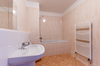 Pronájem bytu 2+kk v osobním vlastnictví 55 m², Praha 7 - Holešovice