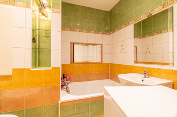 Pronájem bytu 2+kk v osobním vlastnictví 43 m², Praha 10 - Petrovice