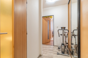 Pronájem bytu 2+kk v osobním vlastnictví 43 m², Praha 10 - Petrovice