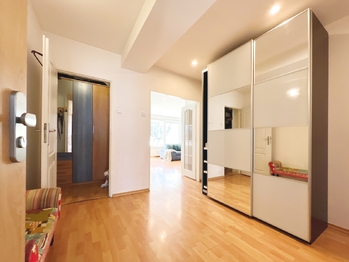 Prodej bytu 4+kk v osobním vlastnictví 90 m², Praha 10 - Záběhlice