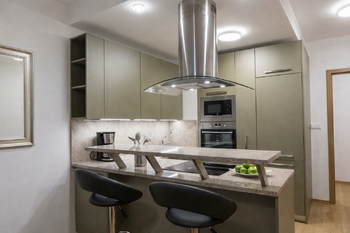 Prodej bytu 1+kk v osobním vlastnictví 43 m², Praha 5 - Smíchov