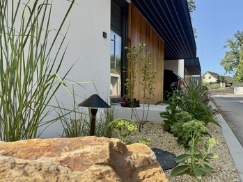 okrasná předzahrádka - Prodej domu 95 m², Prachatice