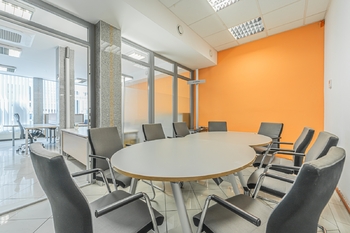 Pronájem kancelářských prostor 183 m², Kladno