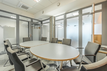 Pronájem kancelářských prostor 183 m², Kladno