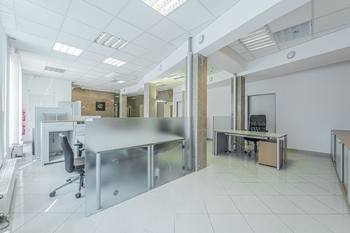 Pronájem kancelářských prostor 183 m², Kladno