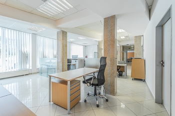 Pronájem kancelářských prostor 183 m², Kladno