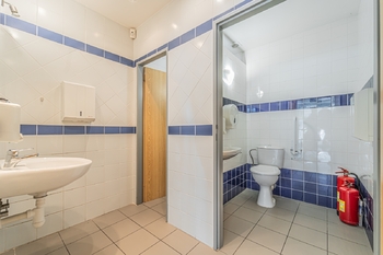 Pronájem kancelářských prostor 183 m², Kladno