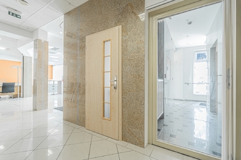 Pronájem kancelářských prostor 183 m², Kladno