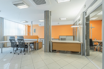 Pronájem kancelářských prostor 183 m², Kladno