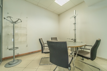 Pronájem kancelářských prostor 183 m², Kladno