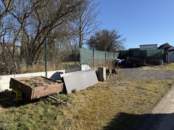 Parc. č. St.438 - bývalá garáž - 2 parkovací místa - Prodej domu 63 m², Spálené Poříčí