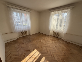 Prodej bytu 2+1 v osobním vlastnictví 58 m², Hradec Králové